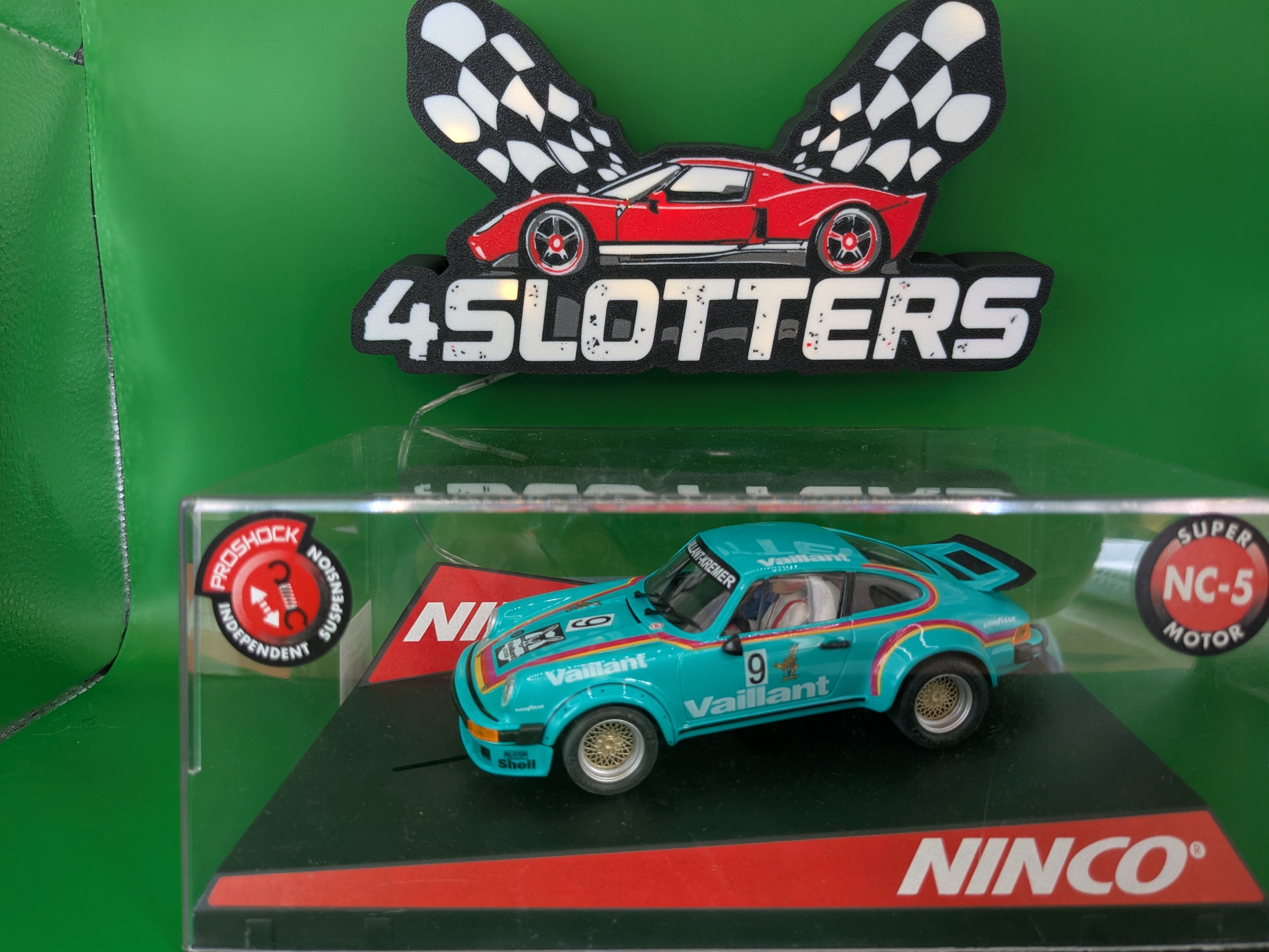 Ninco Porsche 934 #9 Kremer Vaillant
