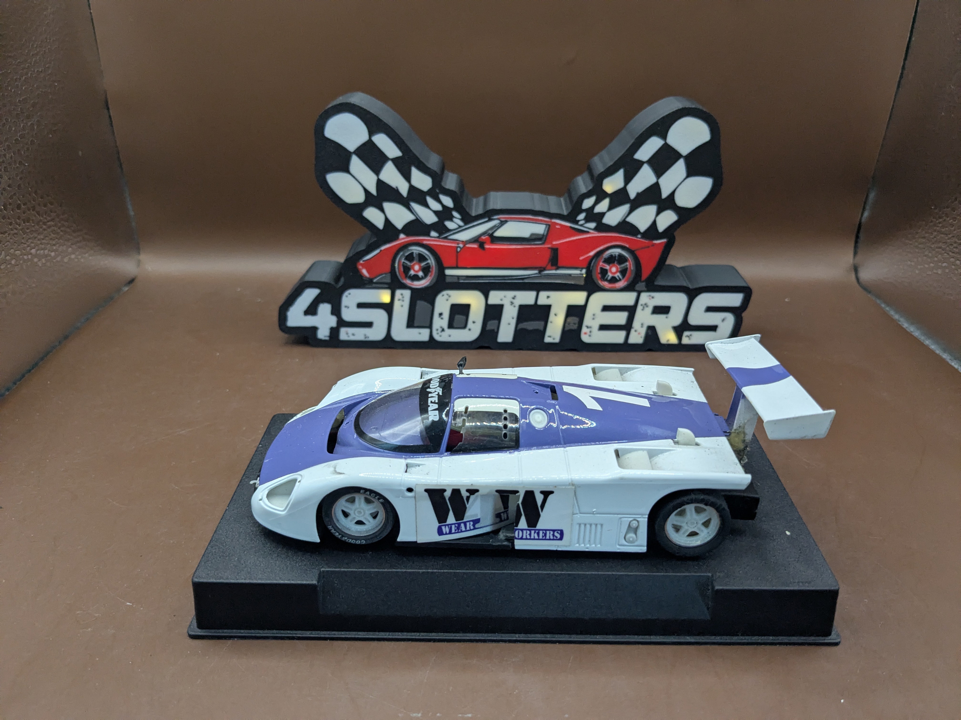 Slot.It Toyota 88C #1 Wear4Workers Purple Customised *USED*
