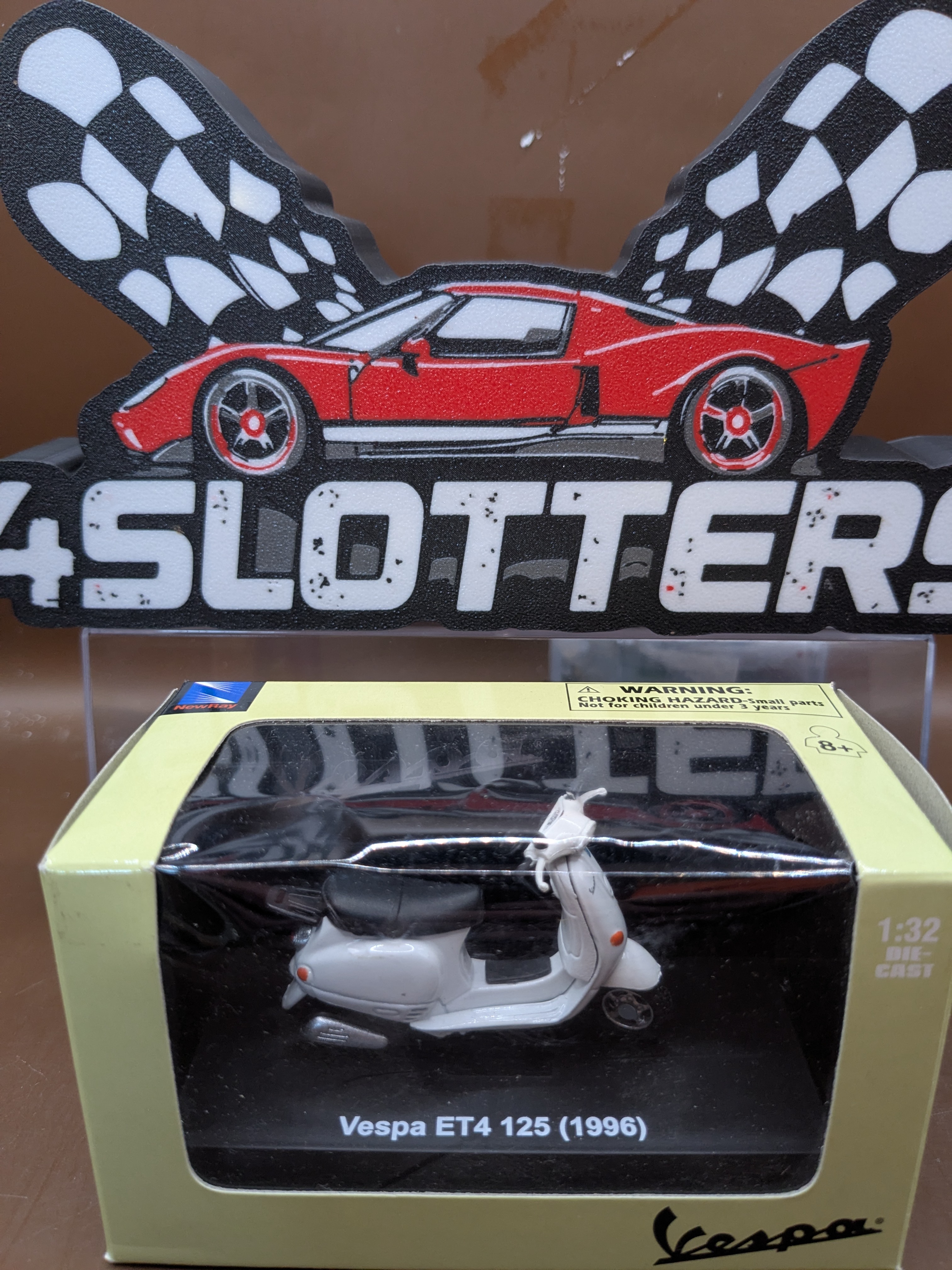 Scooter Vespa ET4 125 1996 1/32