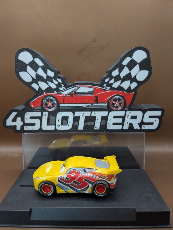 Carrera Go Cars #95 Rust-Eze Cruz Ramirez
