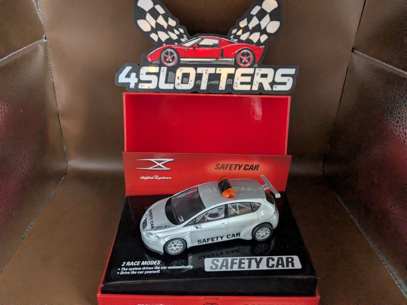 SCX Seat Leon Safety Car PACER