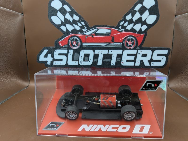 Ninco Renault Megane Chassis Trophy McGregor Complete with running gear Ninco 1
