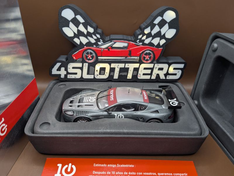 SCX Aston Martin DBR9 #10 Edicion Special