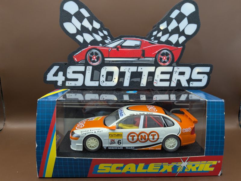Scalextric Opel Vectra #6 TNT